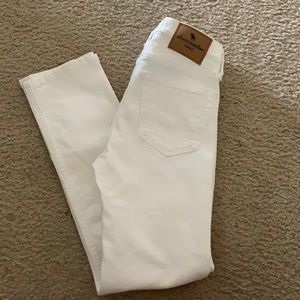 Abercrombie kids size 9-10 white jeans